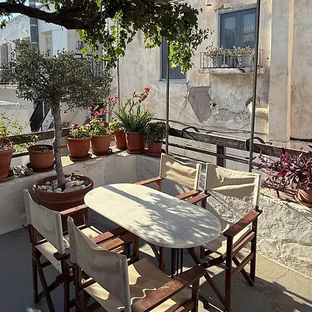 منزل ريفي House Of The Arts باروس